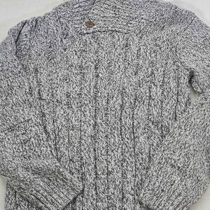 Boy's Cable Knit Sweater.  Size 5T.  Color Grey